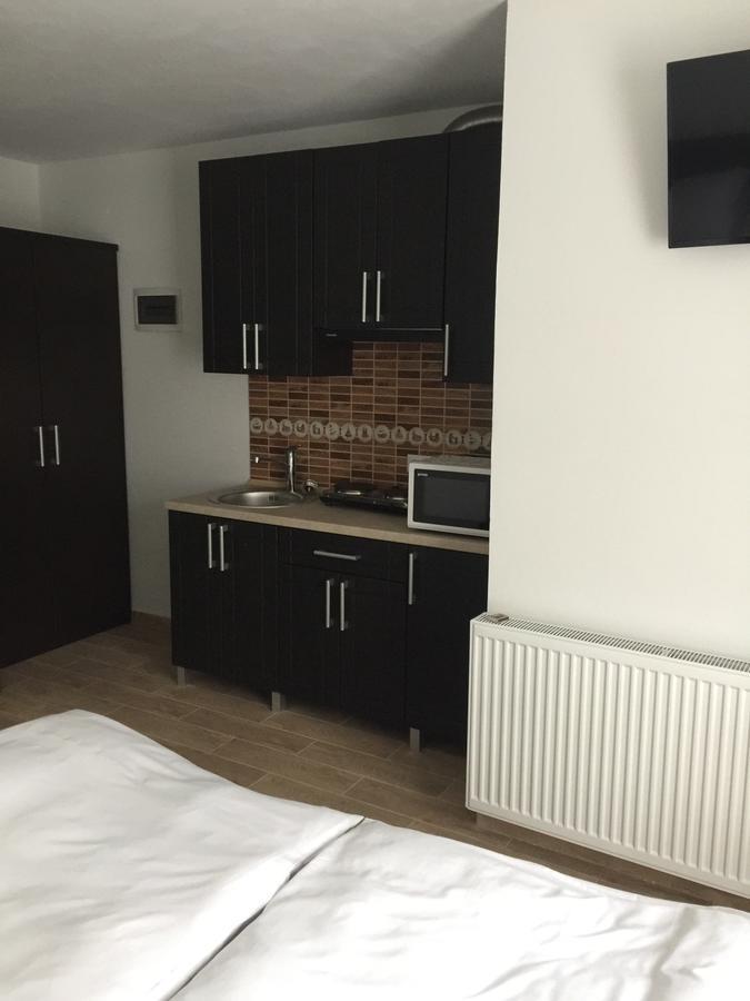Mini-Hotel Megora Рахов Экстерьер фото